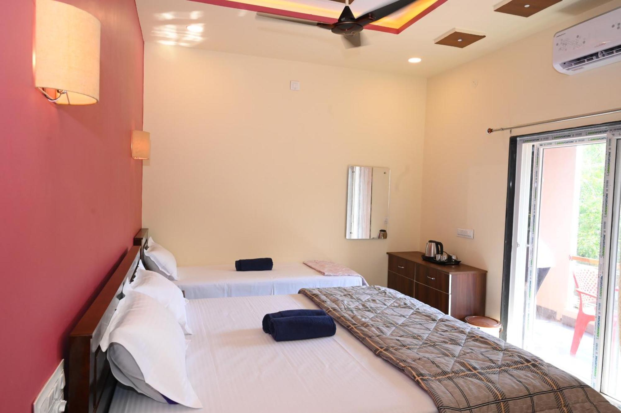 Dream Hampi Villa & Home Stay ภายนอก รูปภาพ